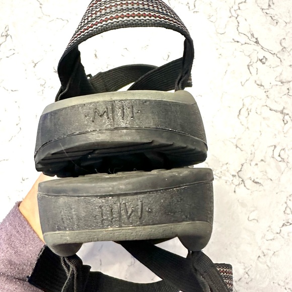 Chaco Z/1 Classic Sandals Mens Size 11 Black Sport Water Hiking Adjustable Strap - Picture 5 of 8